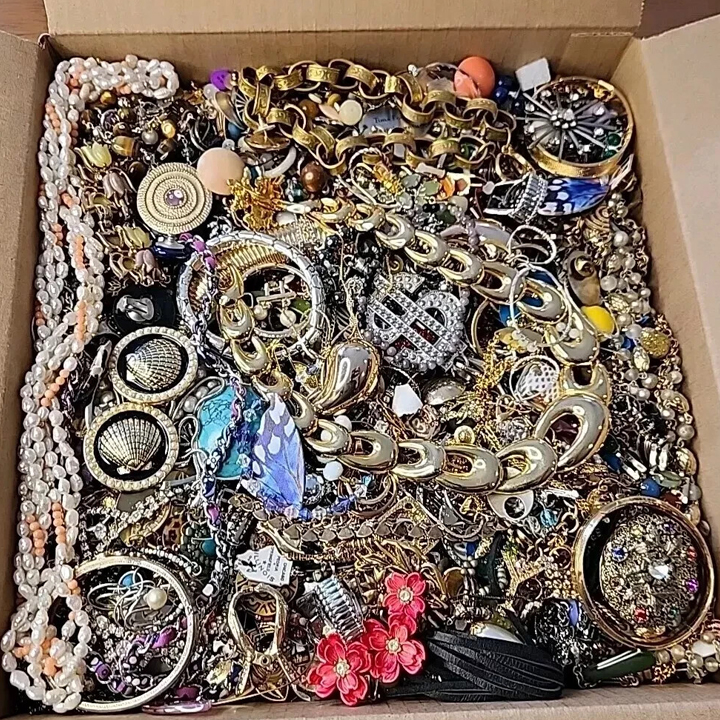 Jewelries Pallet Wholesale USA