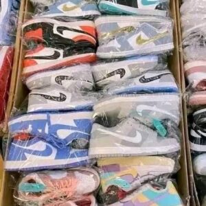 Sneakers shoes pallet for wholesale liquidation inventory