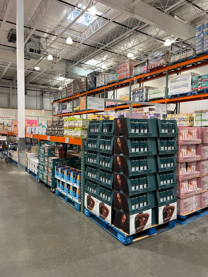Liquidation Pallets USA Wholesale Warehouse