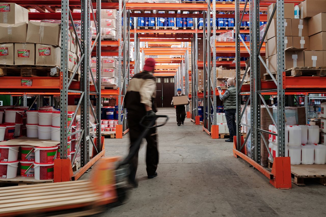Liquidation Pallet Supply Services warehouse operations
